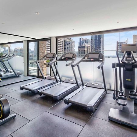 Pullman Sydney Hyde Park Hotell Eksteriør bilde The gym at the hotel