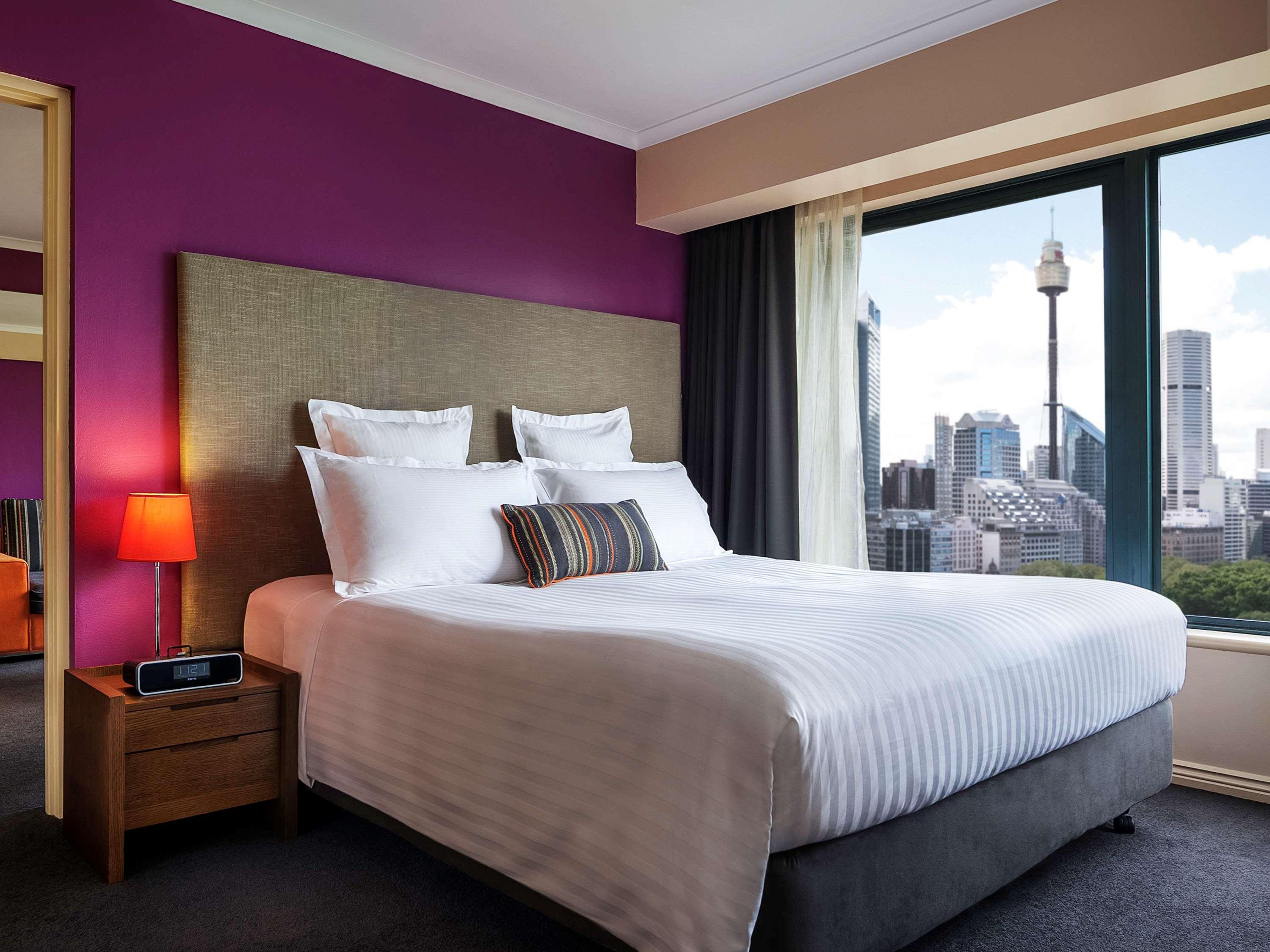 Pullman Sydney Hyde Park Hotell Eksteriør bilde A bedroom at the hotel