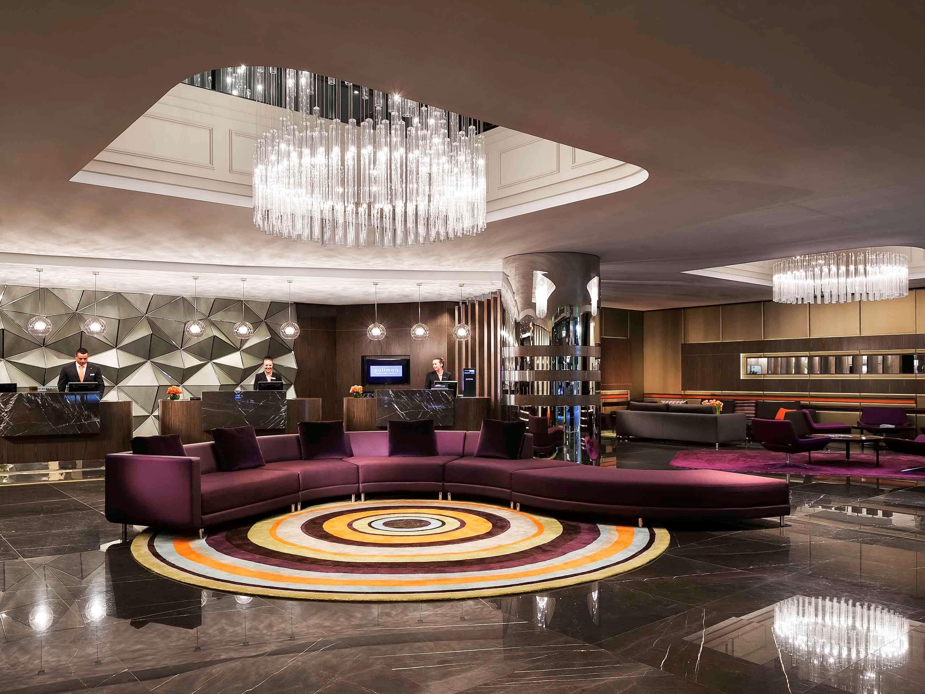 Pullman Sydney Hyde Park Hotell Eksteriør bilde The lobby of the hotel