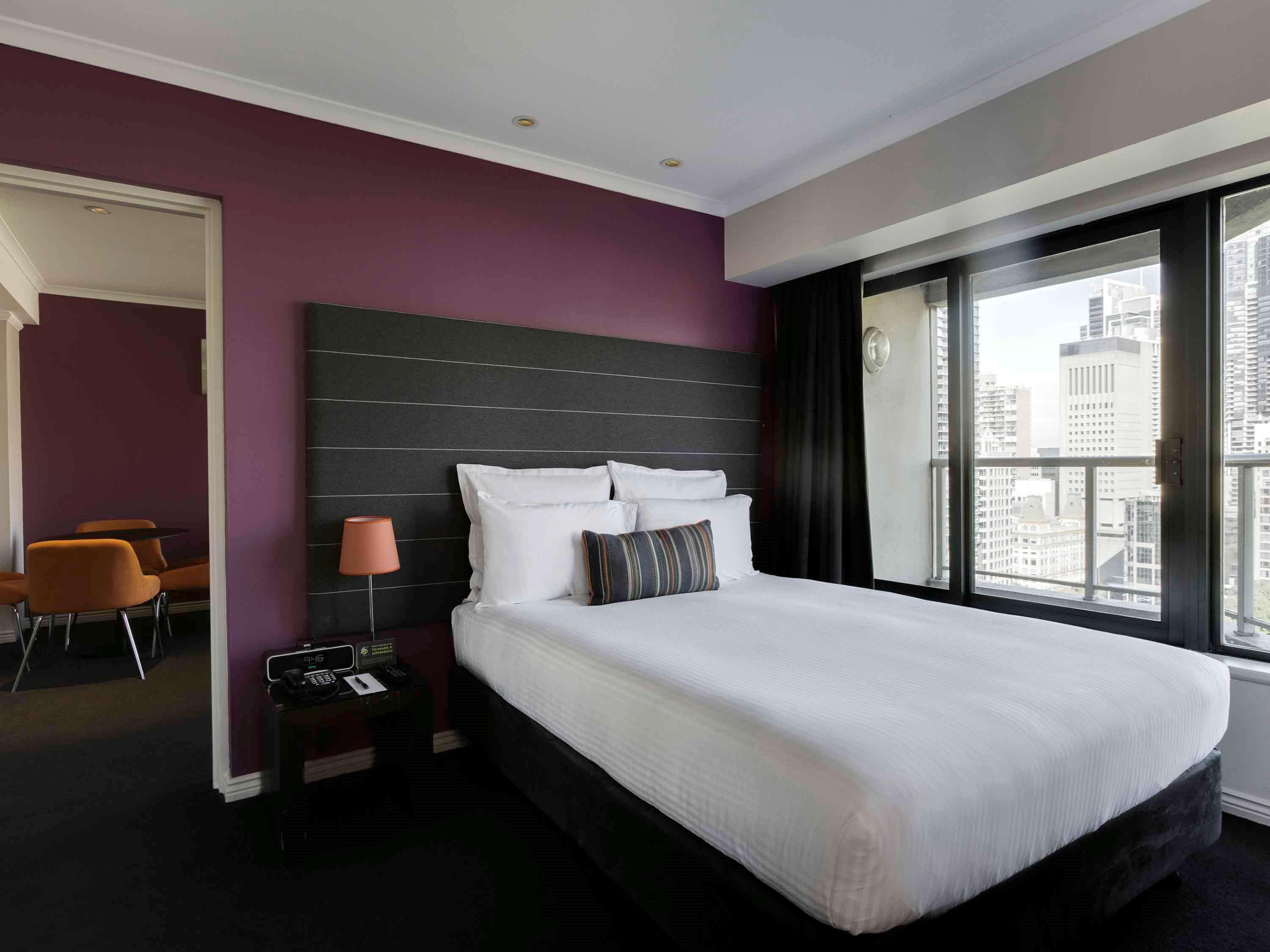 Pullman Sydney Hyde Park Hotell Eksteriør bilde A bedroom at the hotel