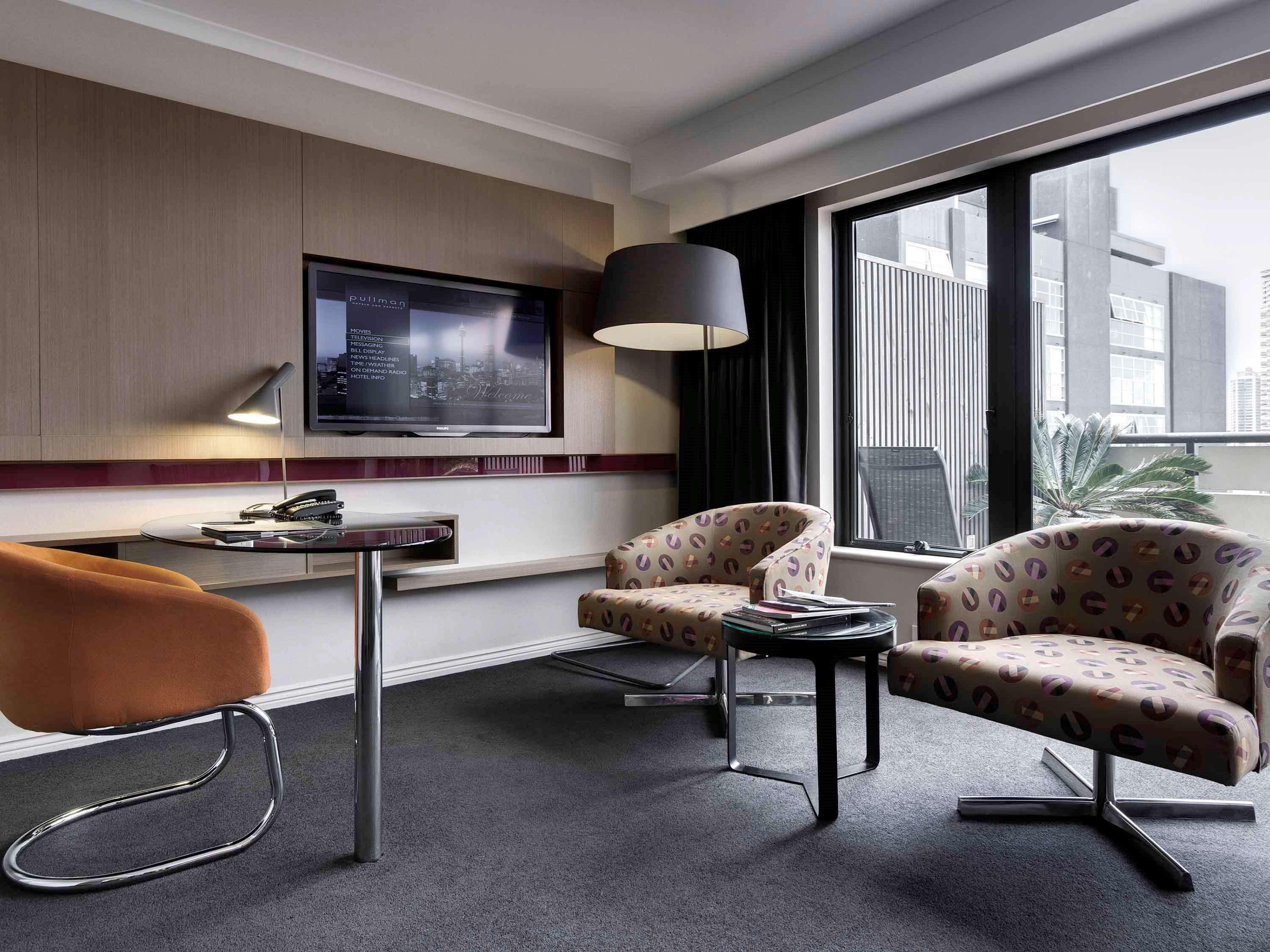 Pullman Sydney Hyde Park Hotell Eksteriør bilde A suite at the hotel