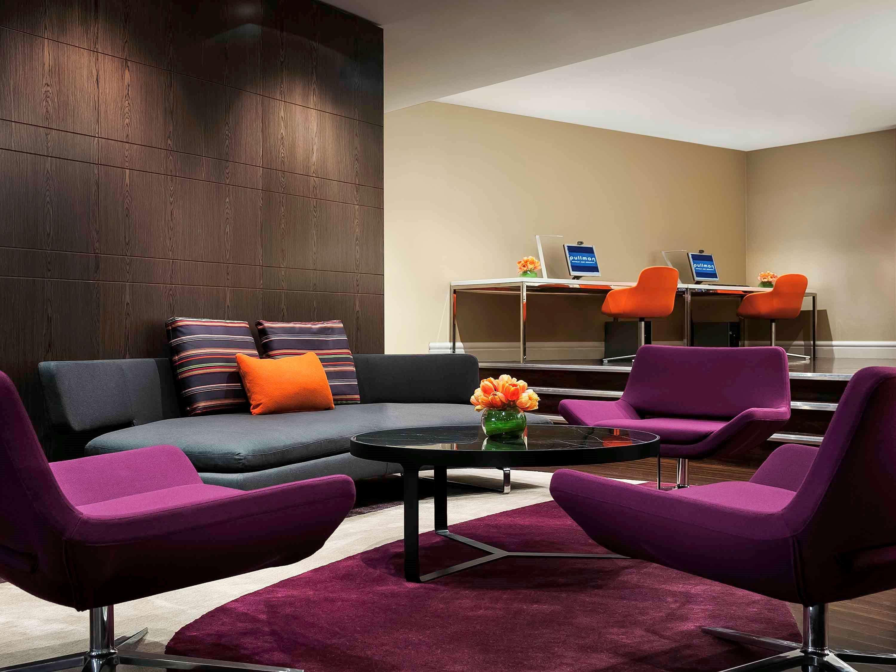 Pullman Sydney Hyde Park Hotell Eksteriør bilde The lounge at the airport